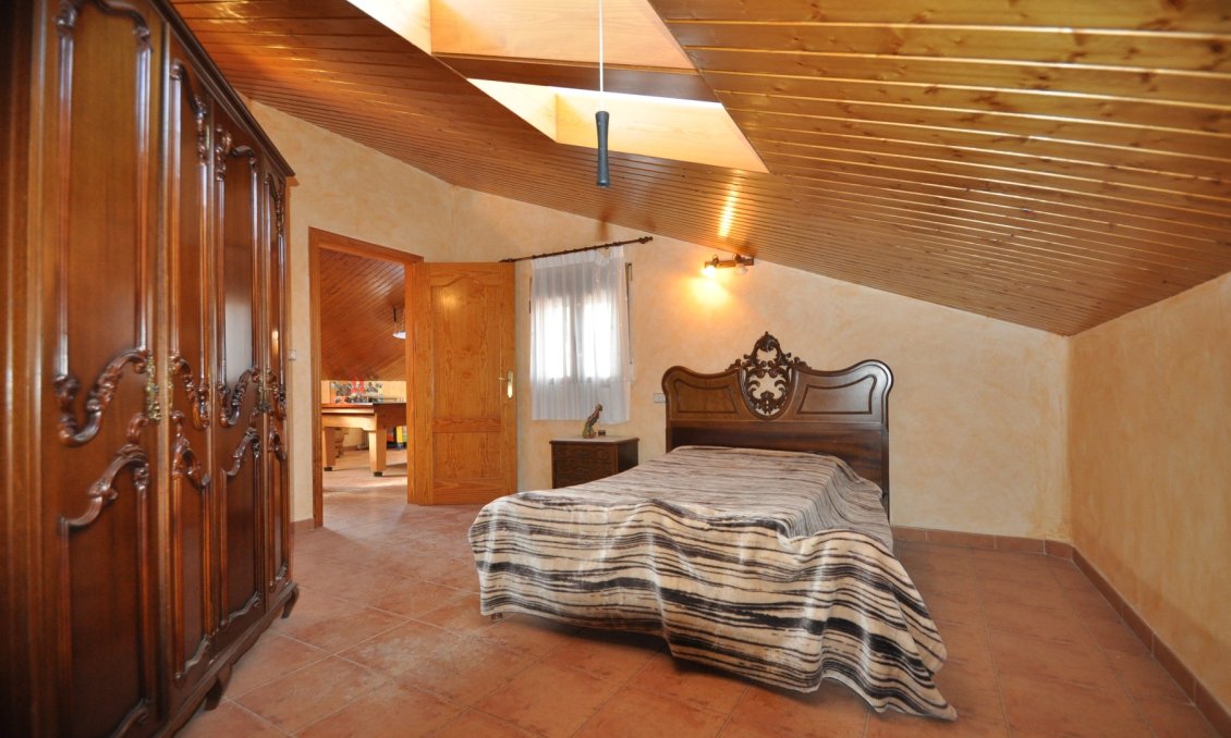 Segunda mano - Town House -
Algueña - Inland