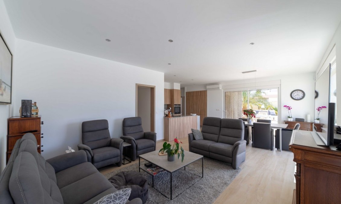Segunda mano - Villa -
Torrevieja - Costa Blanca