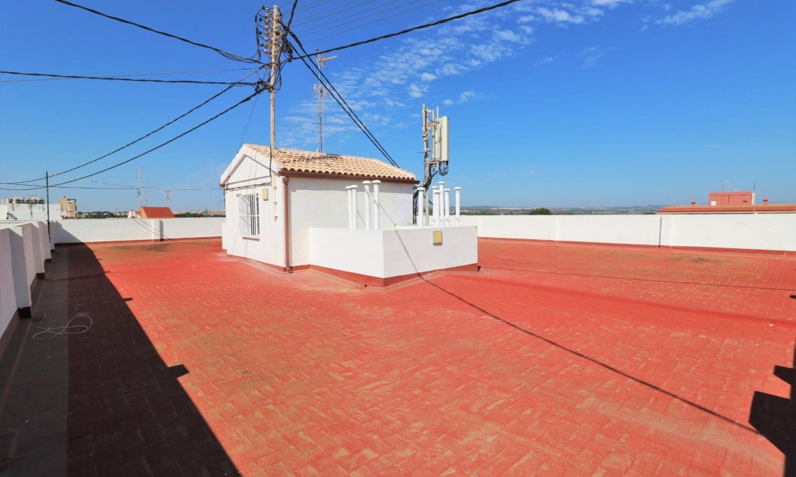 Segunda mano - Ático -
Torrevieja - Playa De Los Naufragos