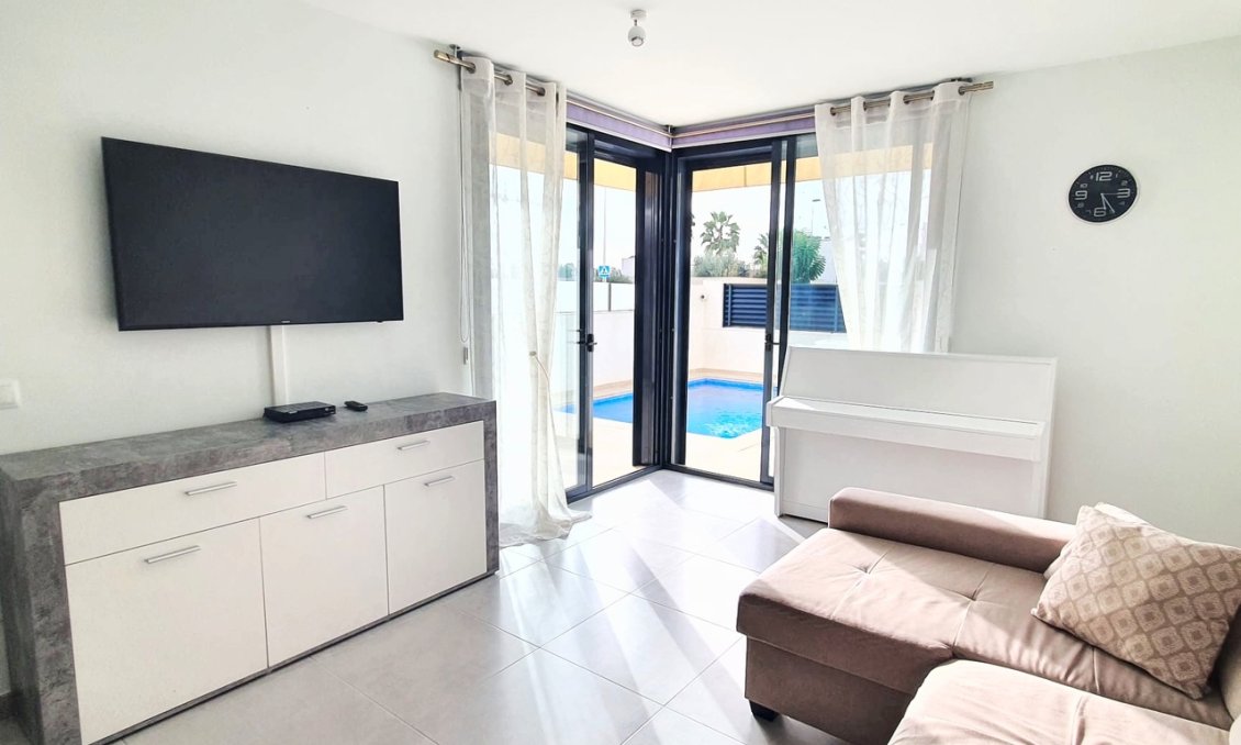 Segunda mano - Villa -
San Pedro del Pinatar - Costa Calida