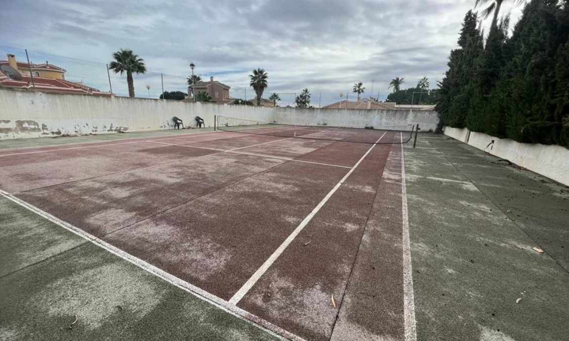 Segunda mano - Villa -
Ciudad Quesada - Costa Blanca