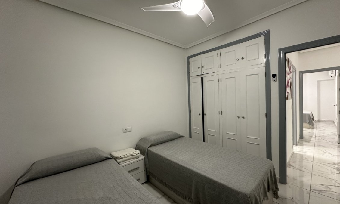 Segunda mano - Apartamento -
Torrevieja - Costa Blanca