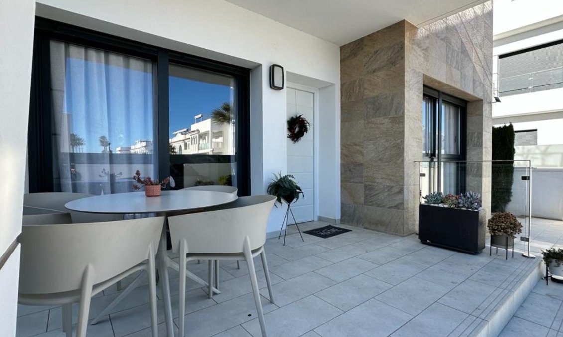 Segunda mano - Villa -
Ciudad Quesada - Costa Blanca