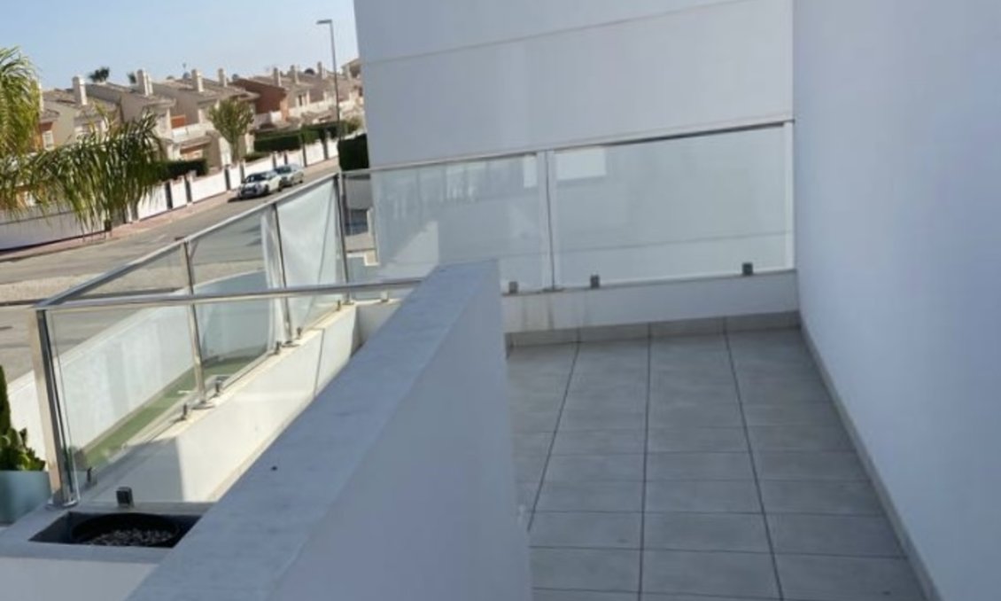 Segunda mano - Villa -
Ciudad Quesada - Costa Blanca