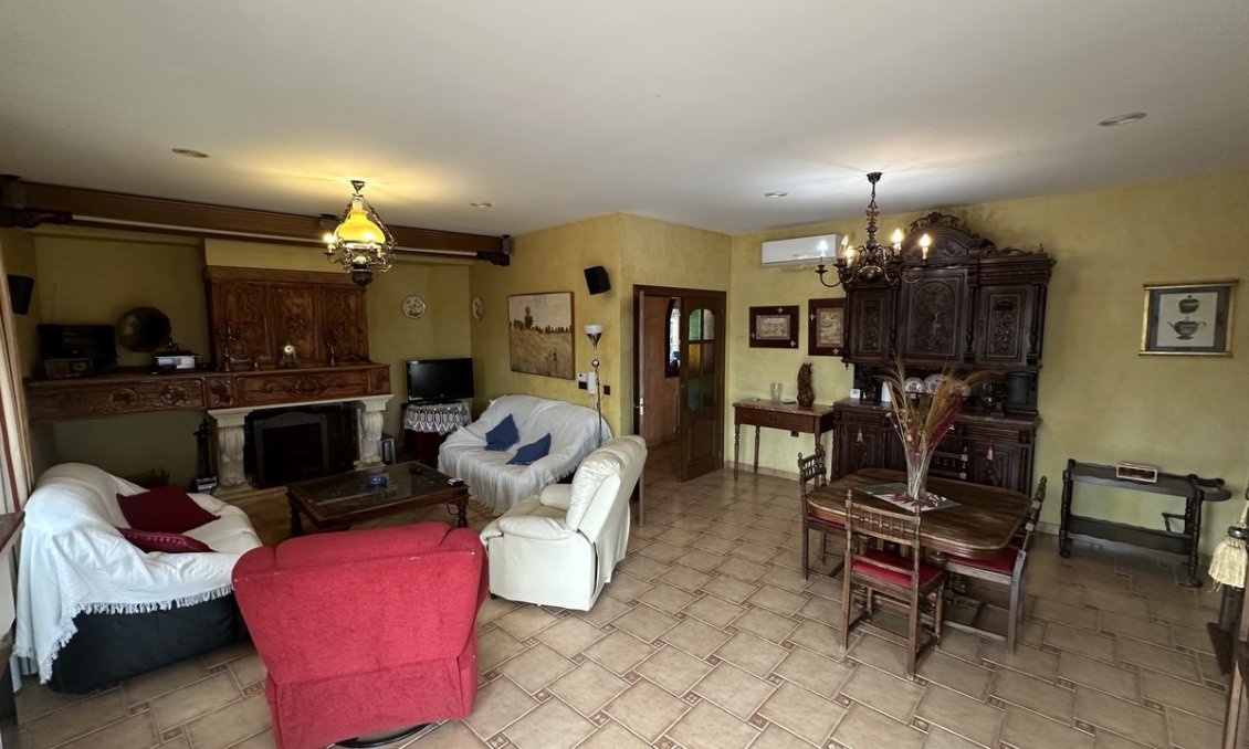 Segunda mano - Villa -
San Miguel de Salinas - Inland