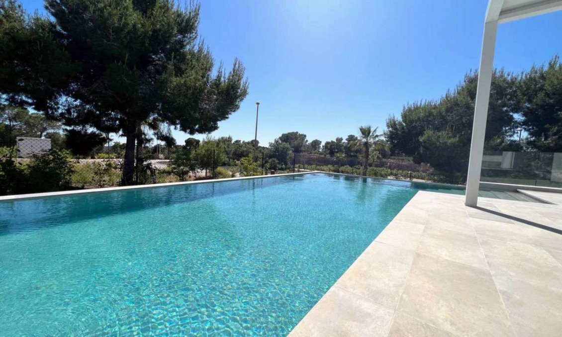 Segunda mano - Villa -
Las Colinas Golf - Costa Blanca