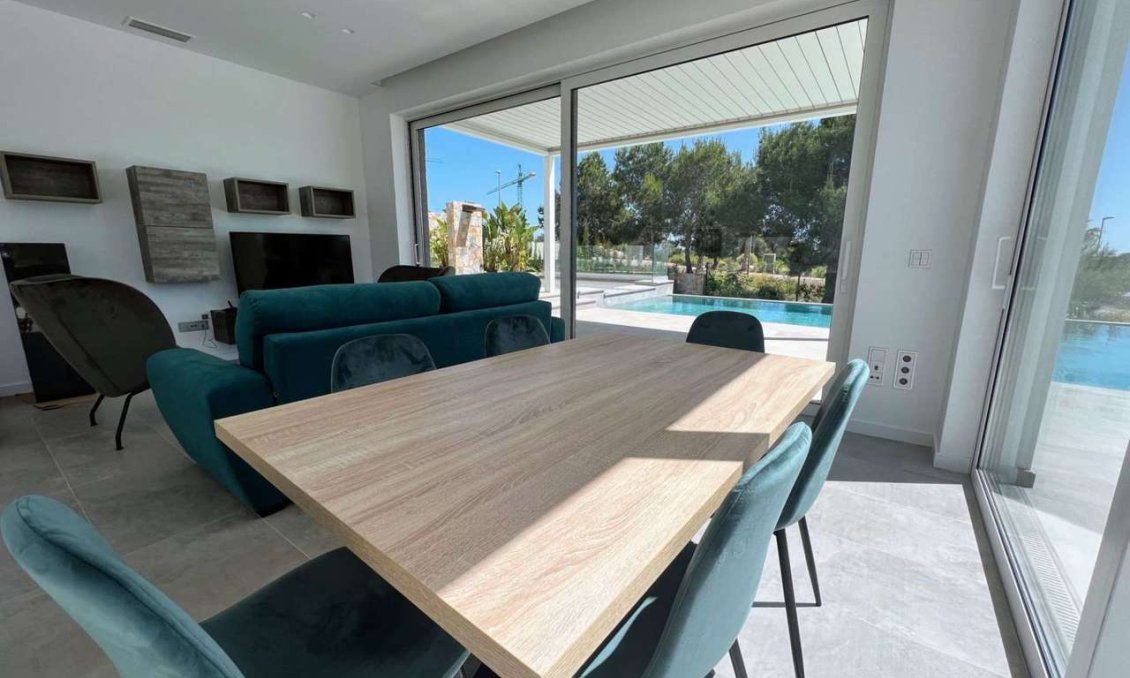 Segunda mano - Villa -
Las Colinas Golf - Costa Blanca