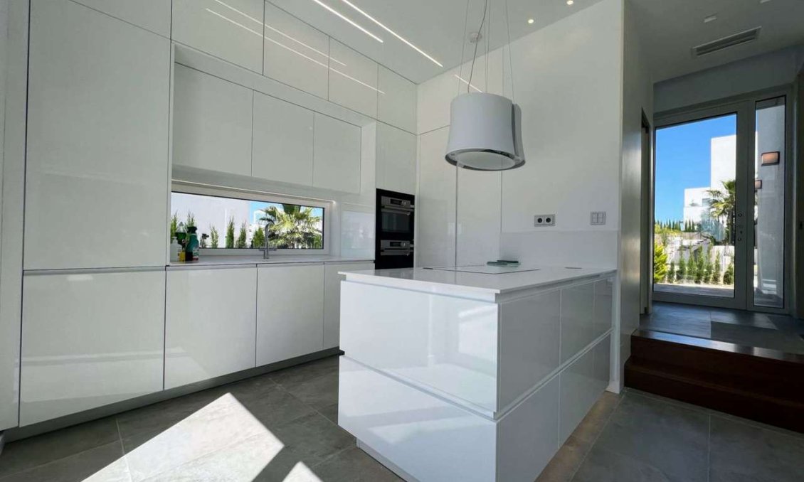 Segunda mano - Villa -
Las Colinas Golf - Costa Blanca