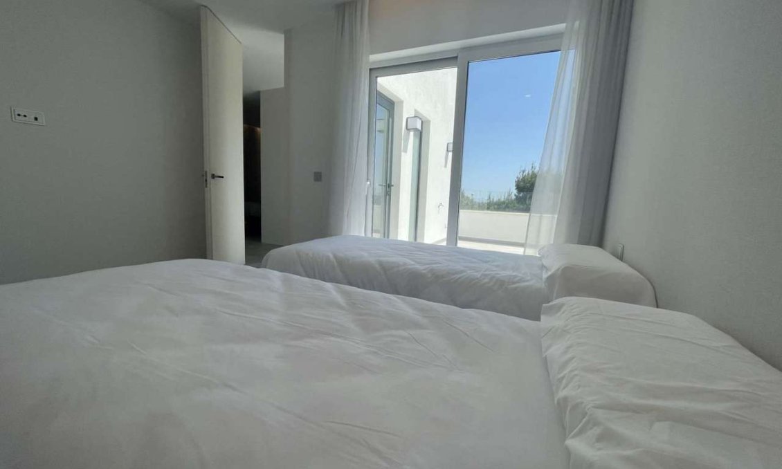 Segunda mano - Villa -
Las Colinas Golf - Costa Blanca