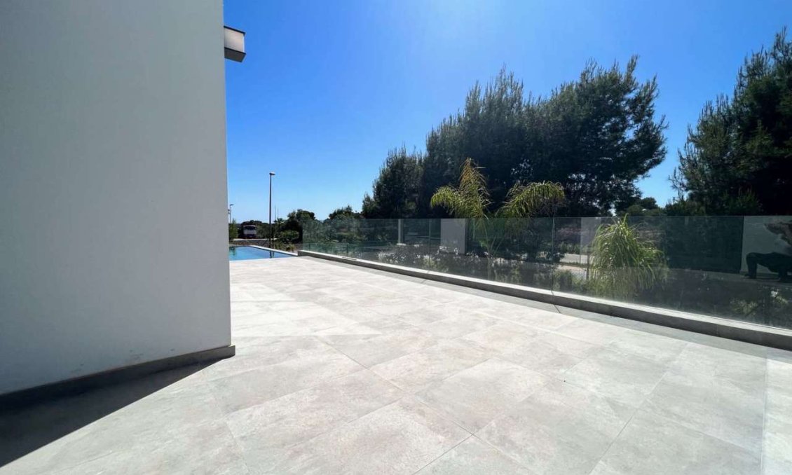 Segunda mano - Villa -
Las Colinas Golf - Costa Blanca