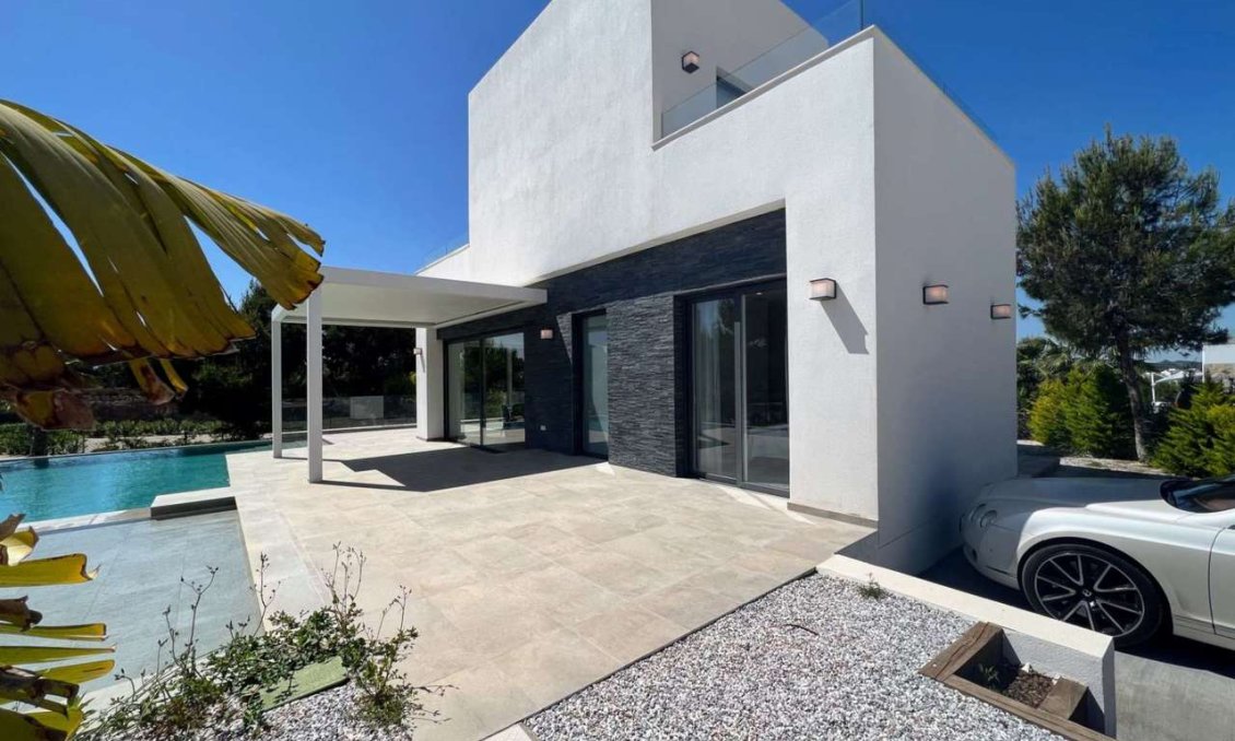 Segunda mano - Villa -
Las Colinas Golf - Costa Blanca