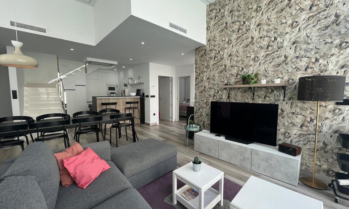 Segunda mano - Villa -
Los Altos - Costa Blanca