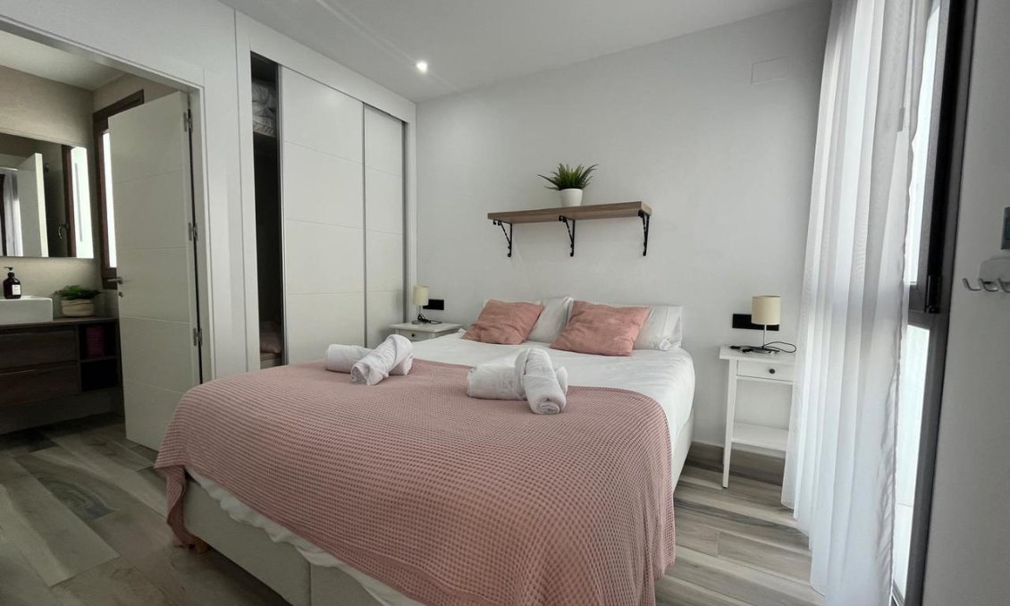 Segunda mano - Villa -
Los Altos - Costa Blanca