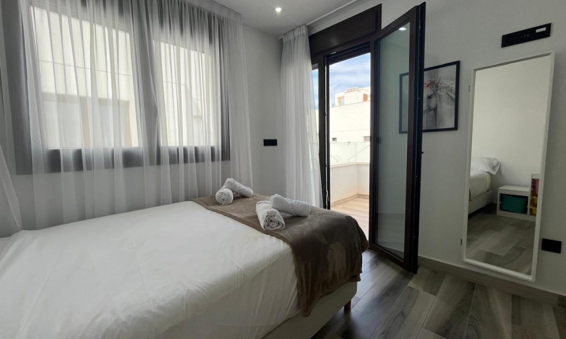 Segunda mano - Villa -
Los Altos - Costa Blanca
