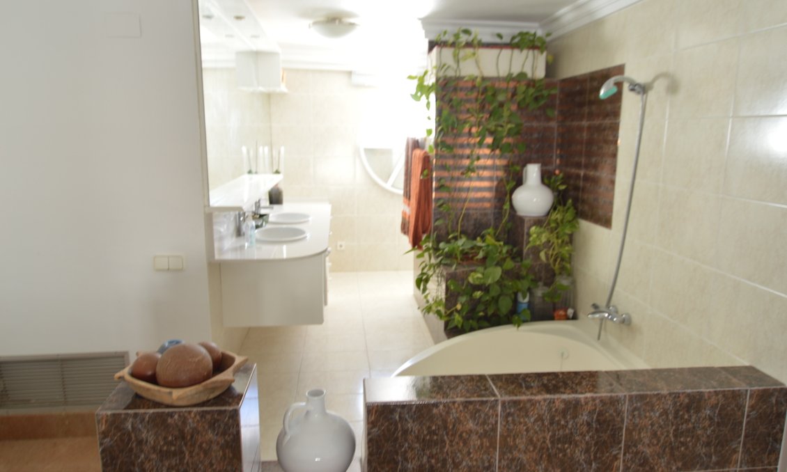 Segunda mano - Villa -
Torrevieja - Costa Blanca