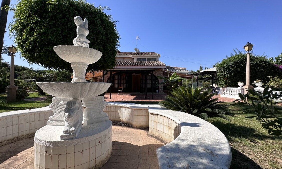 Segunda mano - Villa -
Elche - Costa Blanca
