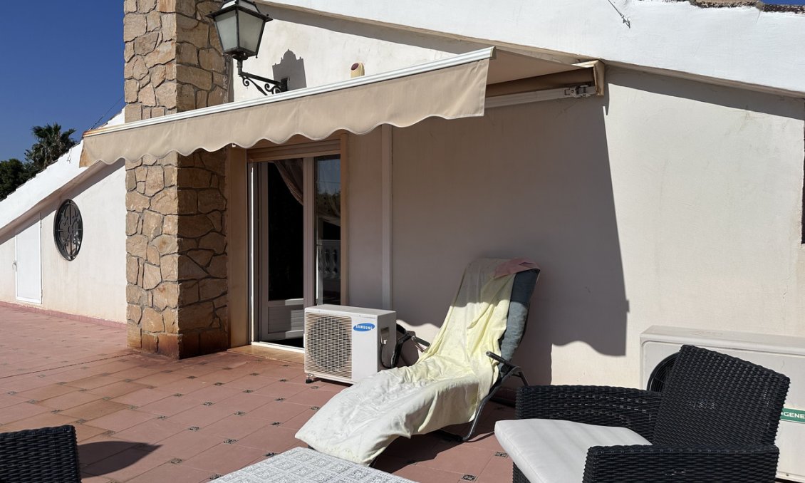 Segunda mano - Villa -
Elche - Costa Blanca