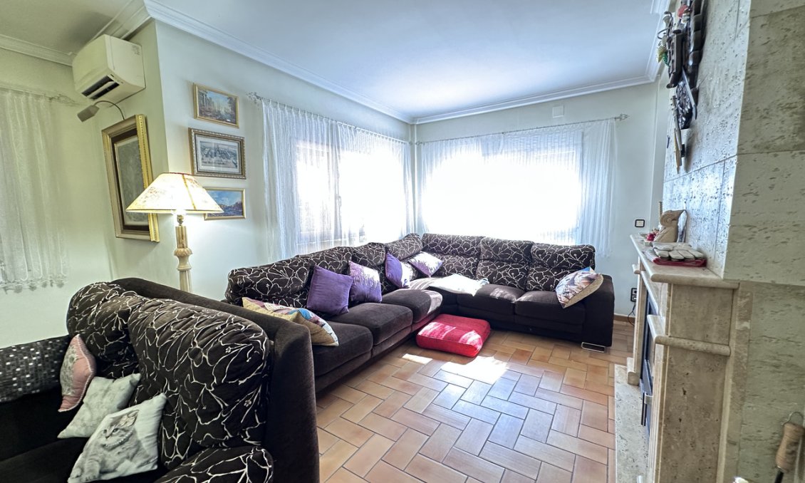 Segunda mano - Villa -
Elche - Costa Blanca