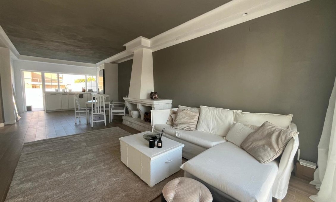 Segunda mano - Villa -
La Siesta - Costa Blanca