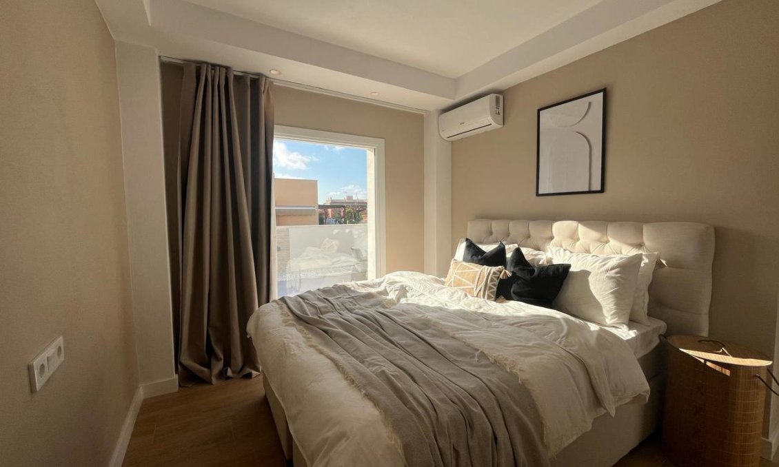 Segunda mano - Villa -
La Siesta - Costa Blanca