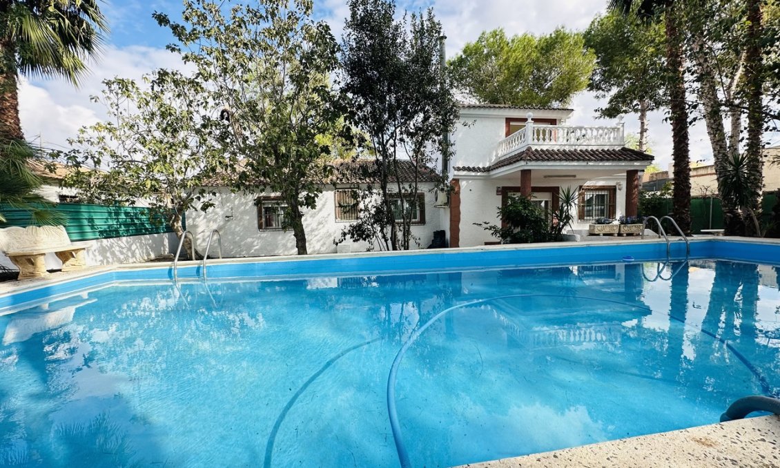Revente - Villa -
Orihuela - Inland