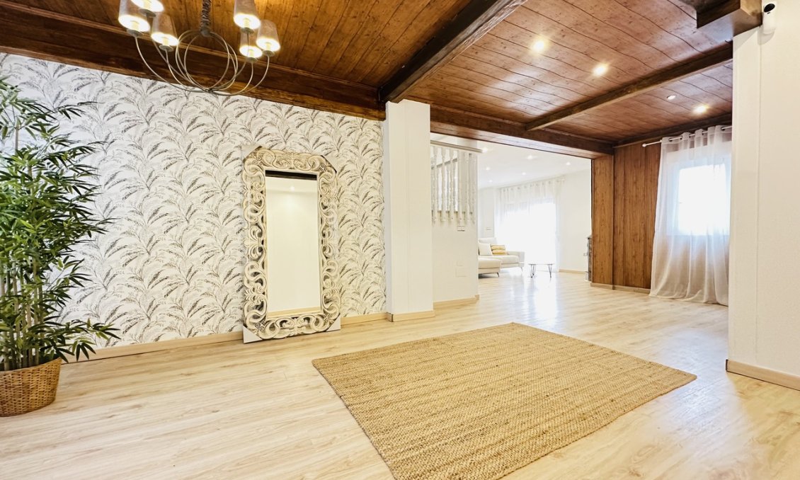 Revente - Villa -
Orihuela - Inland
