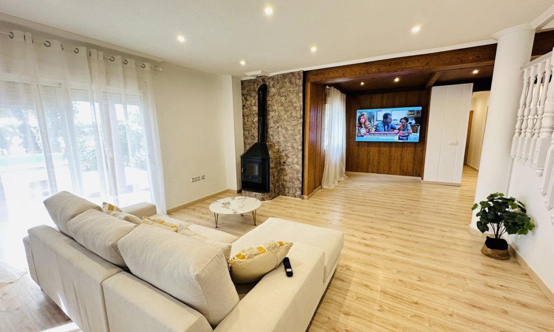 Revente - Villa -
Orihuela - Inland