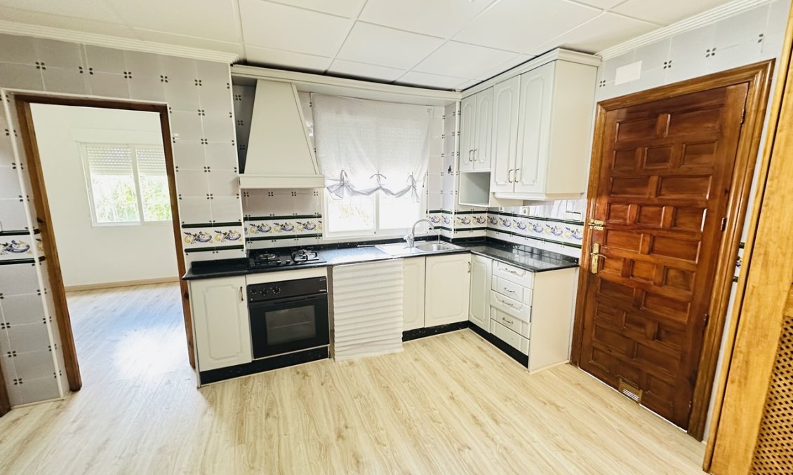 Revente - Villa -
Orihuela - Inland