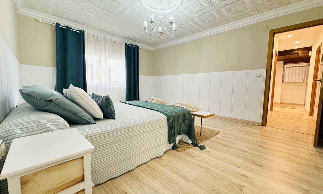 Revente - Villa -
Orihuela - Inland