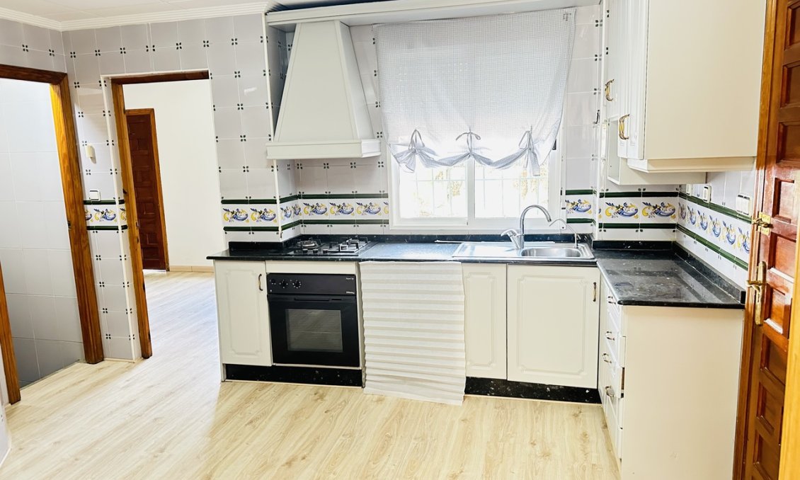 Revente - Villa -
Orihuela - Inland