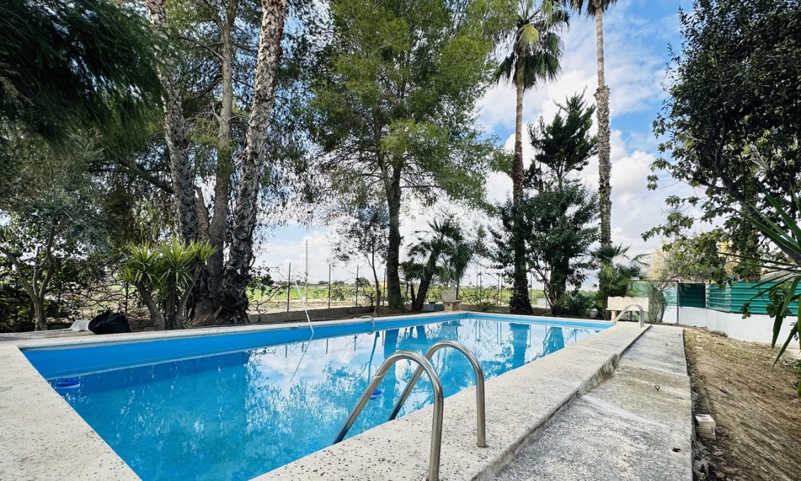 Revente - Villa -
Orihuela - Inland