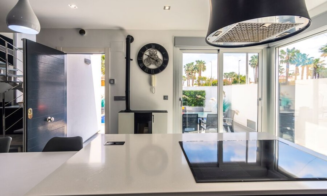 Segunda mano - Villa -
Daya Vieja - Costa Blanca