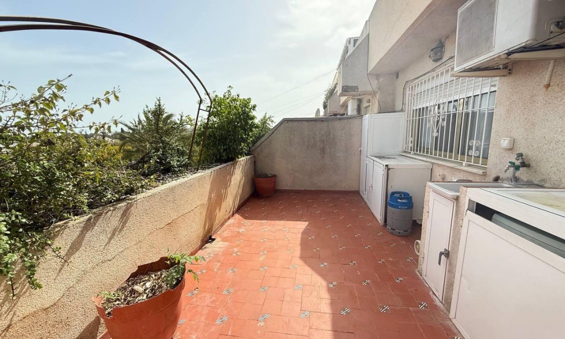 Segunda mano - Apartamento -
Orihuela Costa - Punta Prima