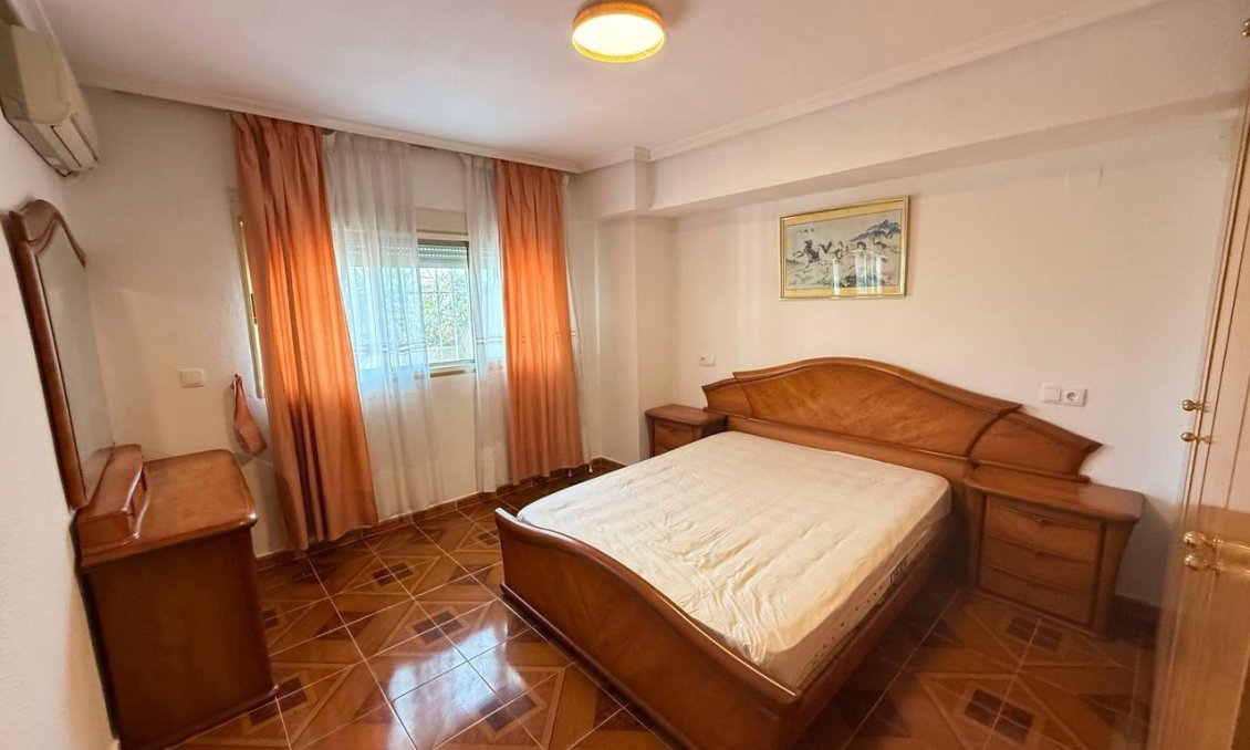 Segunda mano - Apartamento -
Orihuela Costa - Punta Prima