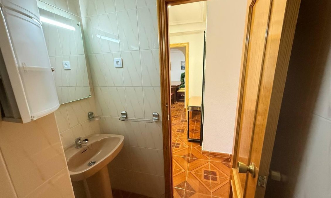 Segunda mano - Apartamento -
Orihuela Costa - Punta Prima