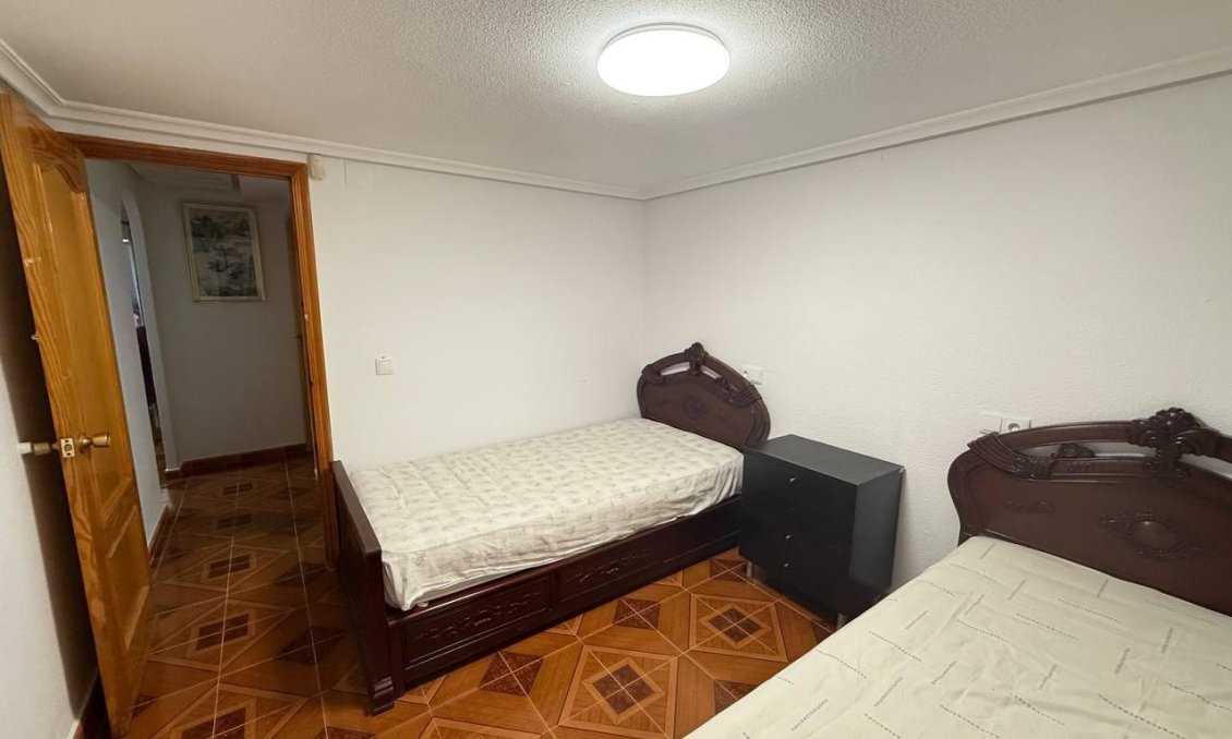 Segunda mano - Apartamento -
Orihuela Costa - Punta Prima