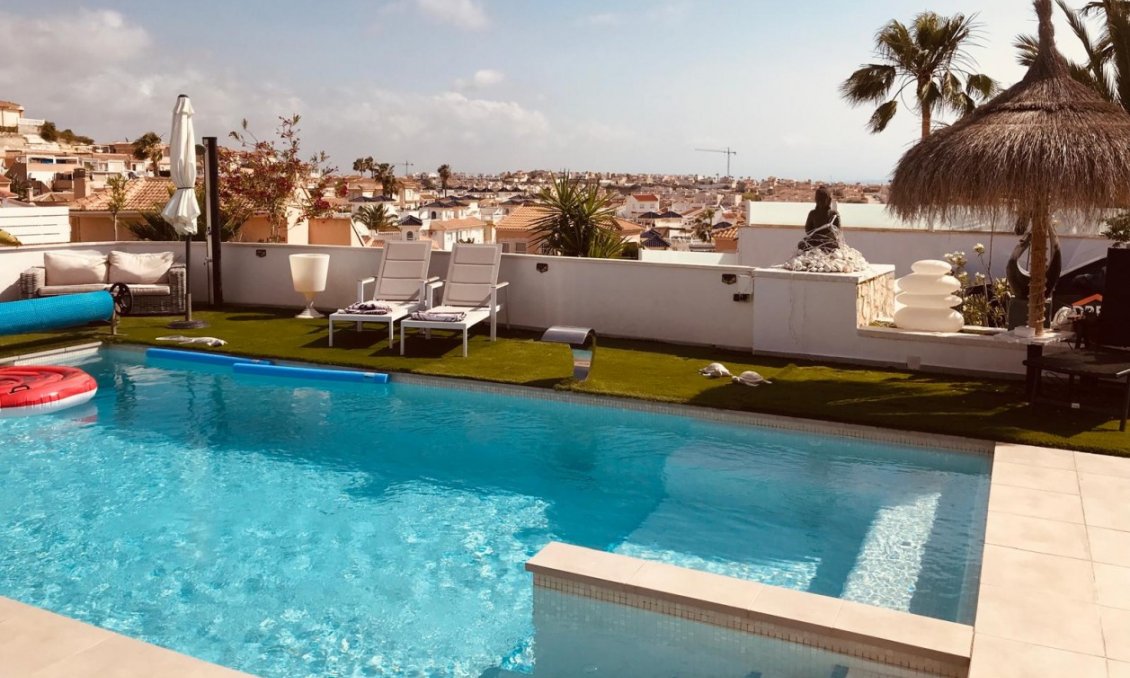 Használt Ingatlanok - Villa -
Ciudad Quesada - Costa Blanca