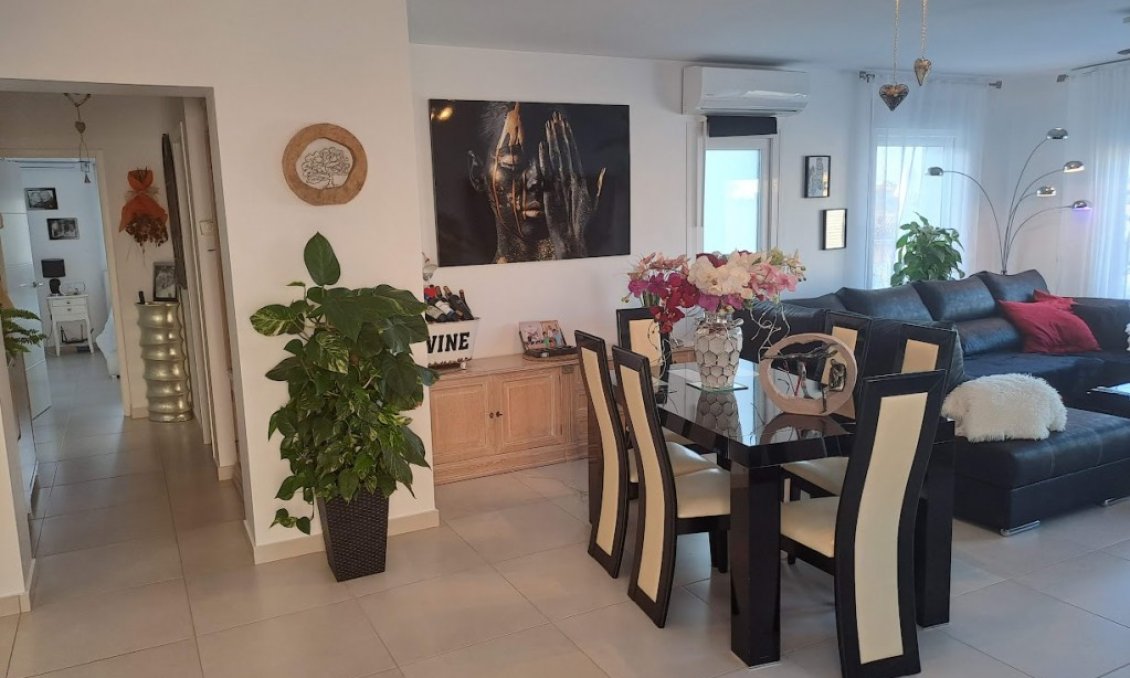 Használt Ingatlanok - Villa -
Ciudad Quesada - Costa Blanca