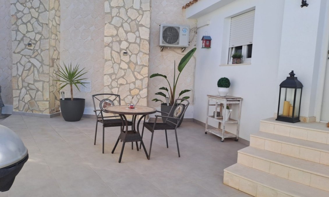 Használt Ingatlanok - Villa -
Ciudad Quesada - Costa Blanca