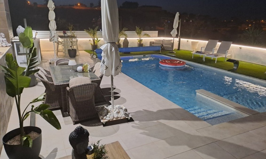 Használt Ingatlanok - Villa -
Ciudad Quesada - Costa Blanca
