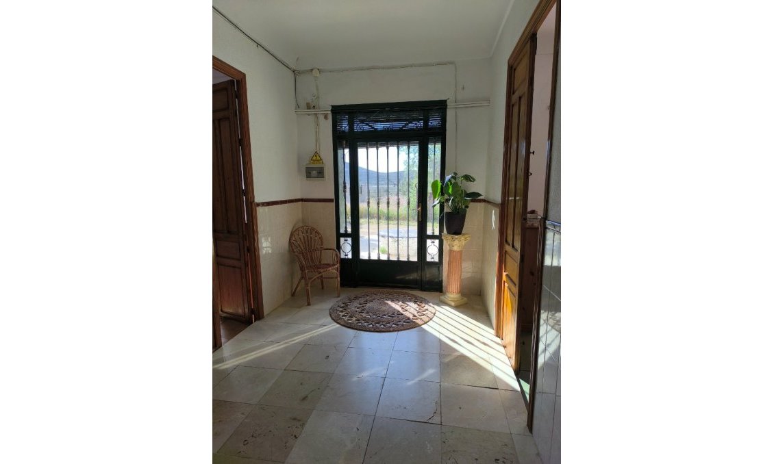 Segunda mano - Villa -
Torre Del Rico - Inland