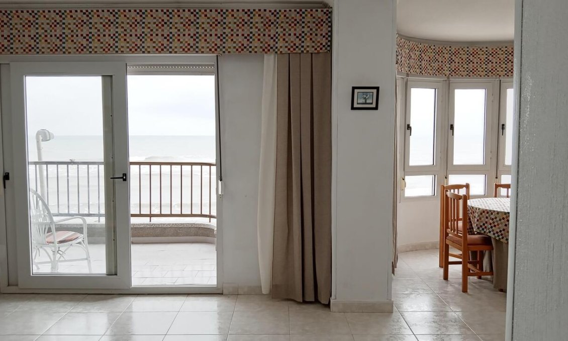 Wiederverkauf - Wohnung -
Torrevieja - PLAYA LOS LOCOS