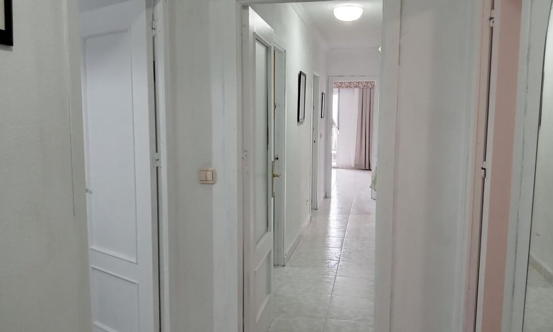 Wiederverkauf - Wohnung -
Torrevieja - PLAYA LOS LOCOS
