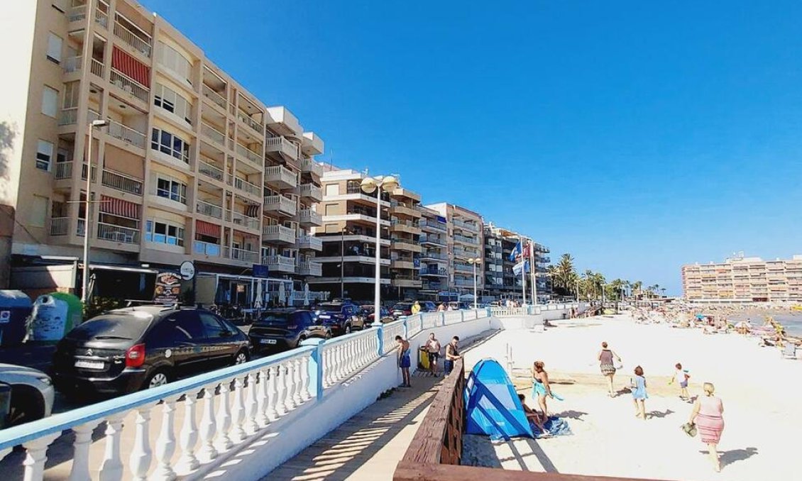 Wiederverkauf - Wohnung -
Torrevieja - PLAYA LOS LOCOS