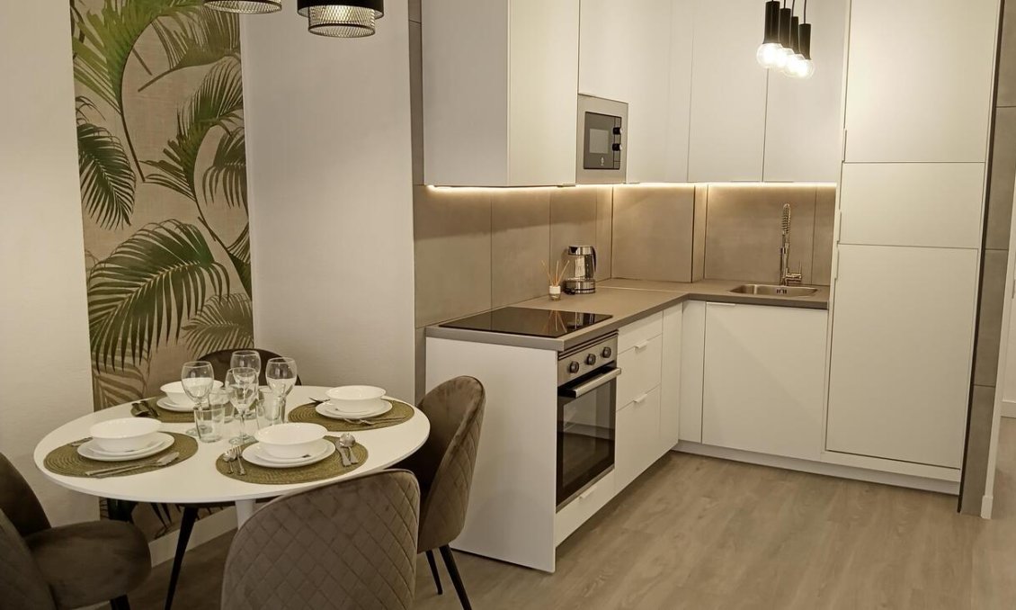 Segunda mano - Apartamento -
Torrevieja - CENTRE