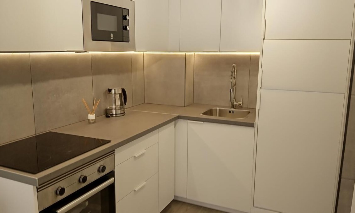 Segunda mano - Apartamento -
Torrevieja - CENTRE