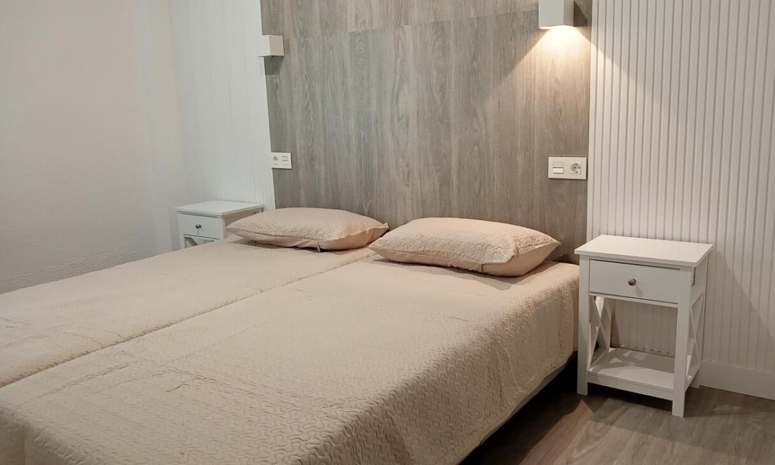 Segunda mano - Apartamento -
Torrevieja - CENTRE