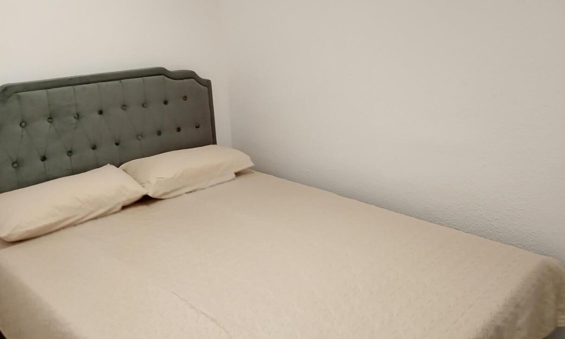 Segunda mano - Apartamento -
Torrevieja - CENTRE