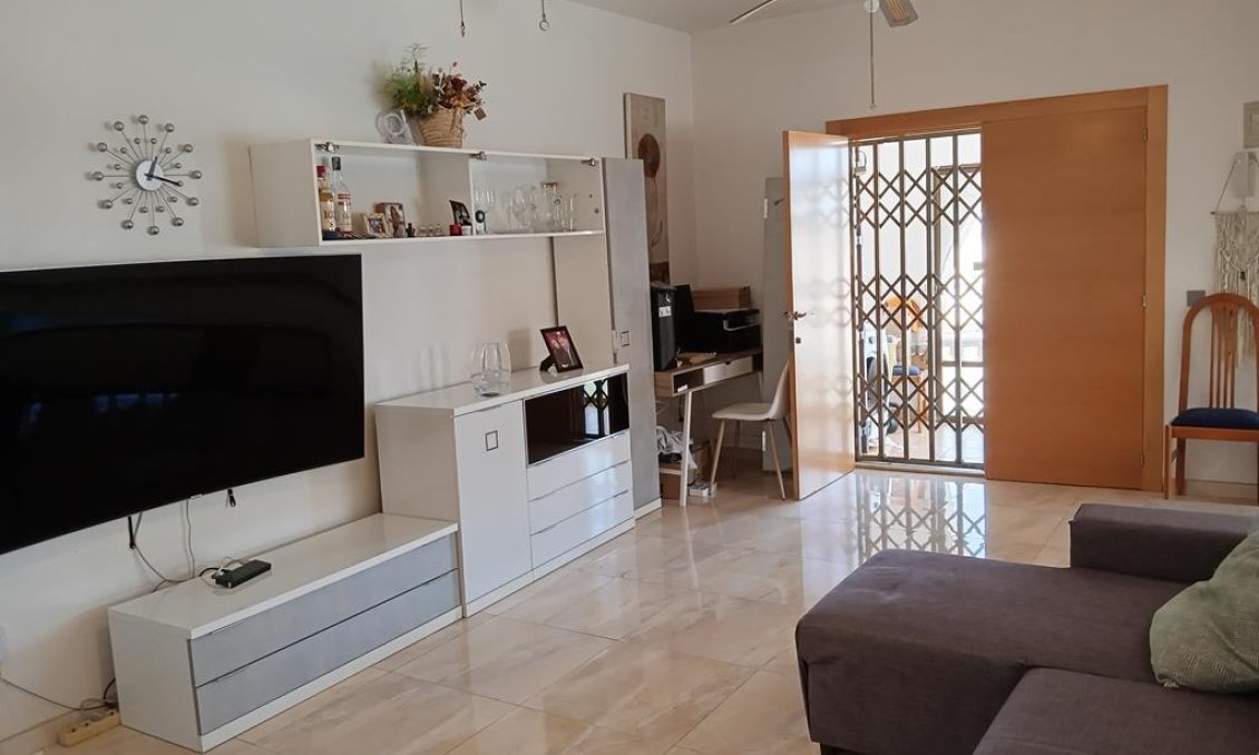 Segunda mano - Semi Detached -
Torrevieja - Los Balcones