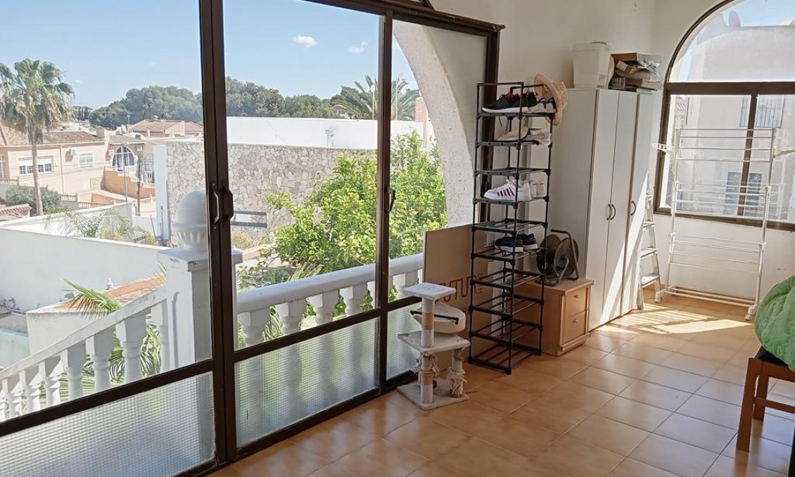 Segunda mano - Semi Detached -
Torrevieja - Los Balcones